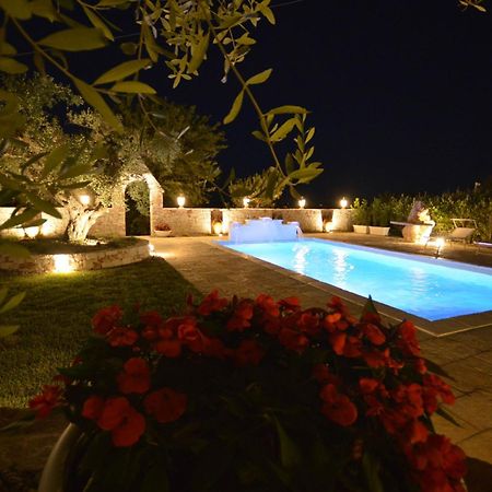 Bed and Breakfast Trulli Petra Chiara Локоротондо Экстерьер фото