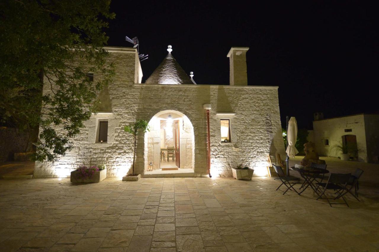 Bed and Breakfast Trulli Petra Chiara Локоротондо Экстерьер фото