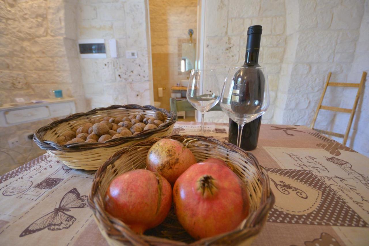 Bed and Breakfast Trulli Petra Chiara Локоротондо Экстерьер фото