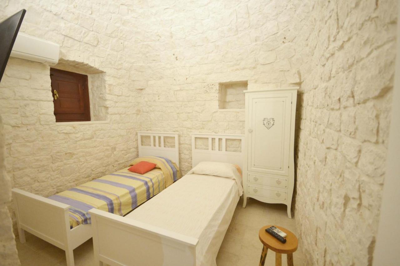 Bed and Breakfast Trulli Petra Chiara Локоротондо Экстерьер фото