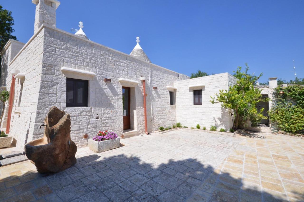 Bed and Breakfast Trulli Petra Chiara Локоротондо Экстерьер фото