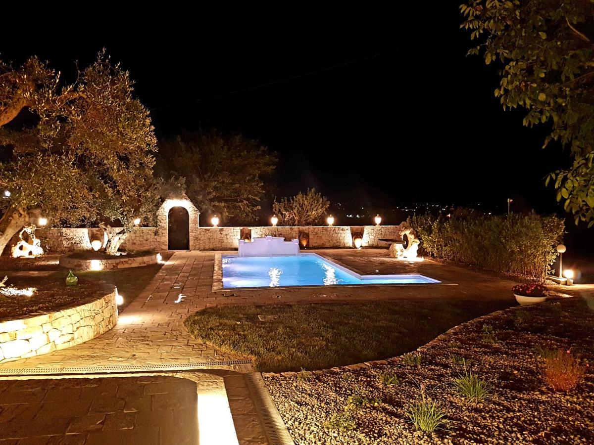 Bed and Breakfast Trulli Petra Chiara Локоротондо Экстерьер фото