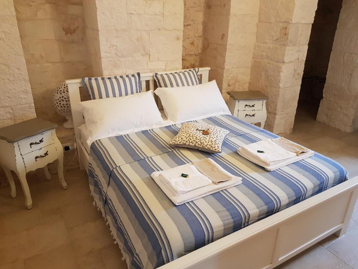 Bed and Breakfast Trulli Petra Chiara Локоротондо Экстерьер фото